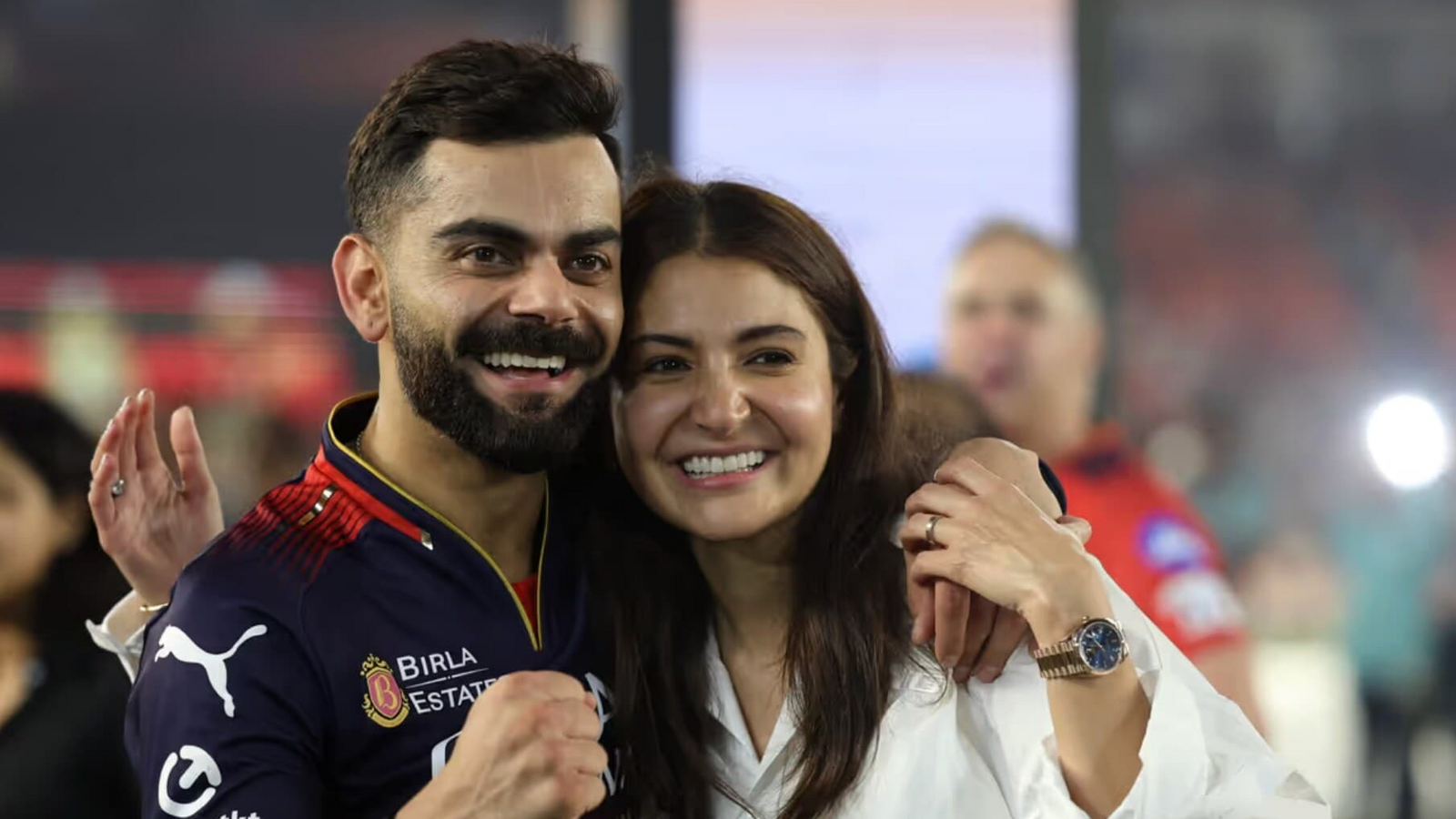 Anushka Sharma Responds to Fan Criticizing Virat Kohli on 'Downfall' Support