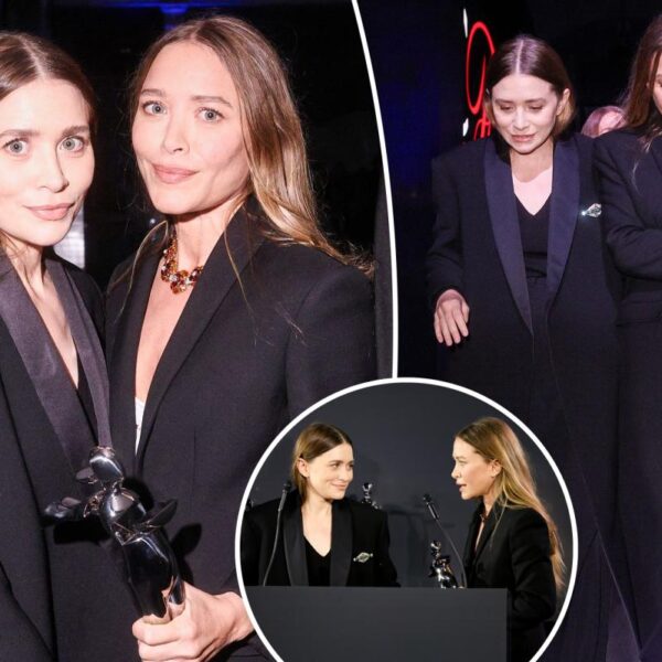 Mary-Kate and Ashley Olsen Wow in Coordinating Coats at CFDA Awards