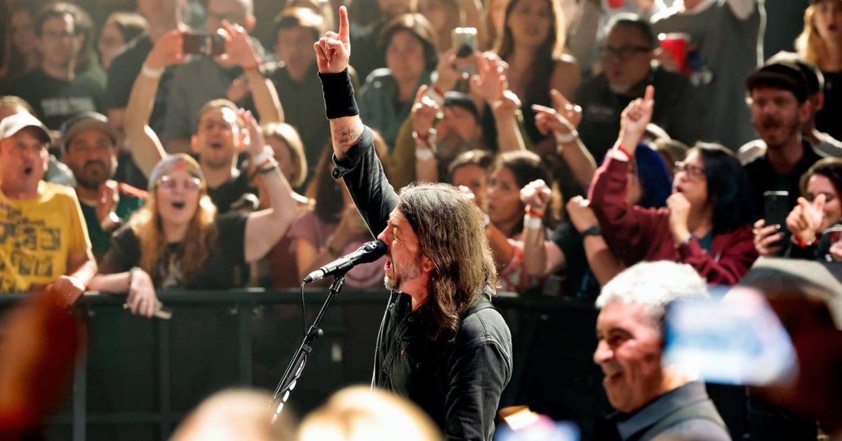 Foo Fighters Ignite the Stage with an Electrifying Performance of ‘All My Life’