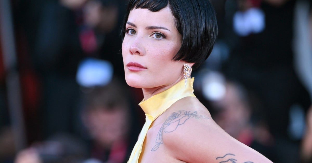Halsey Responds Strongly to Fan Who Urged Her to 'Just Play'